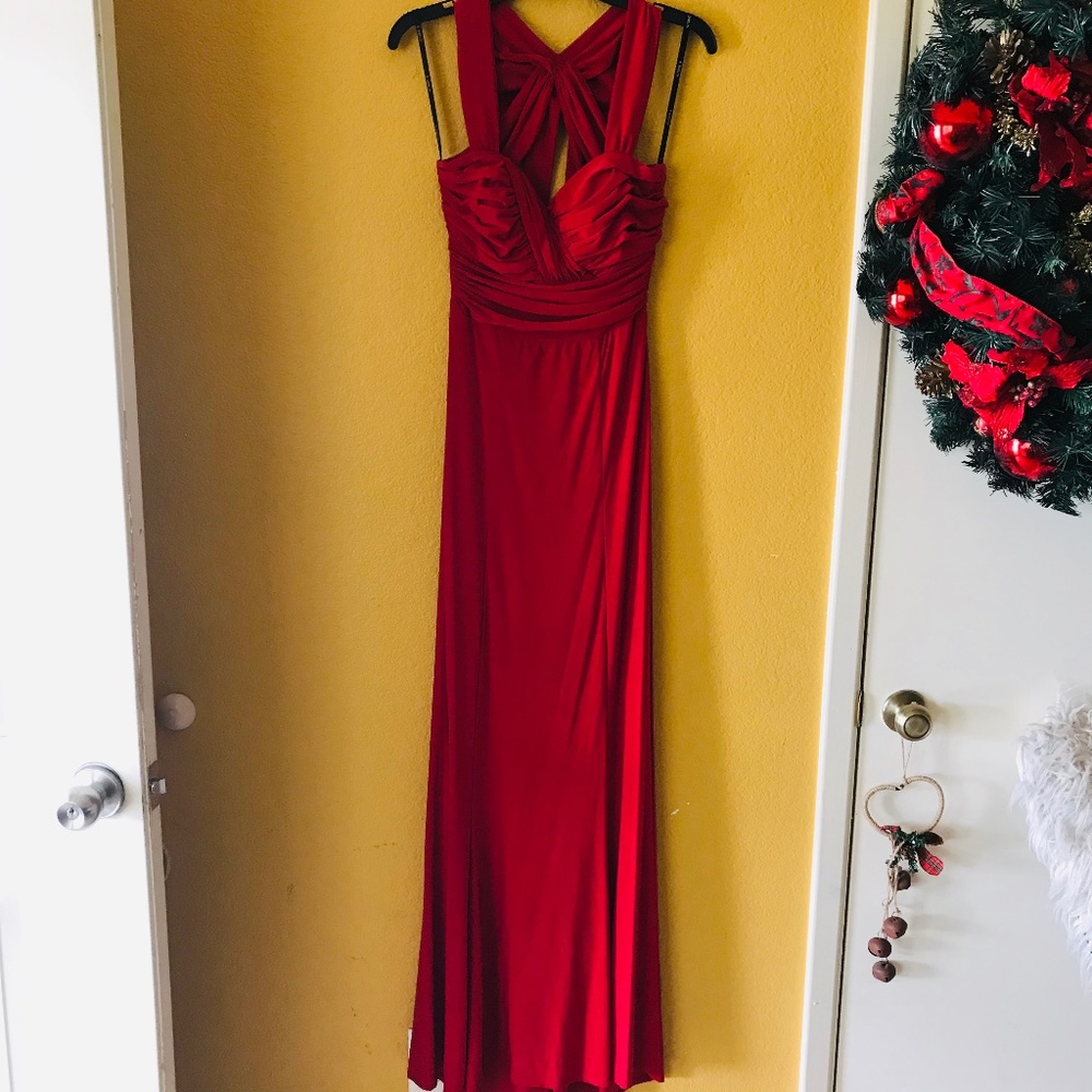 ✨ B. Darlin red maxi dress - EUC ✨